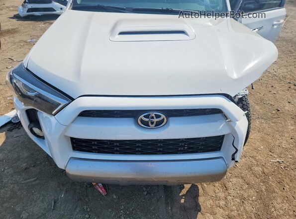 JTEBU5JR2J5499567 2018 TOYOTA 4RUNNER White Շարժիչի բաժամունքի տեսք