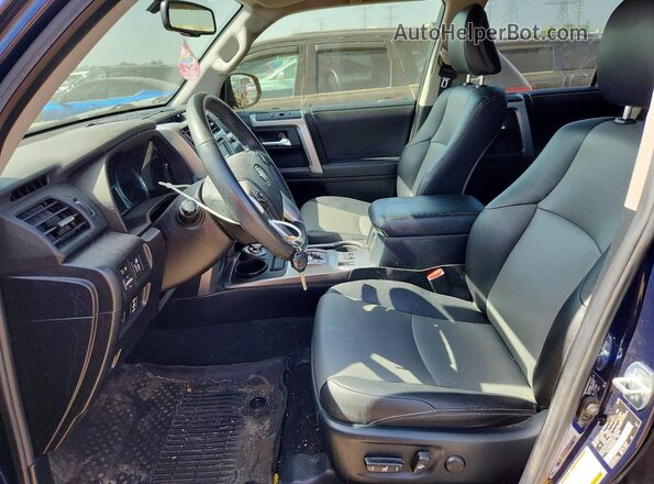 JTEBU5JR2J5590547 2018 TOYOTA 4RUNNER Blue Vista interior delantera