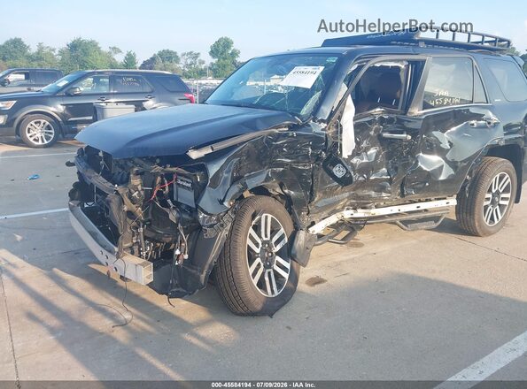 JTEBU5JR2K5650893 2019 TOYOTA 4RUNNER Черный Вид спереди