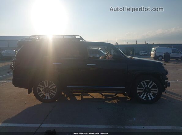 JTEBU5JR2K5650893 2019 TOYOTA 4RUNNER Черный Вид щитка приборов
