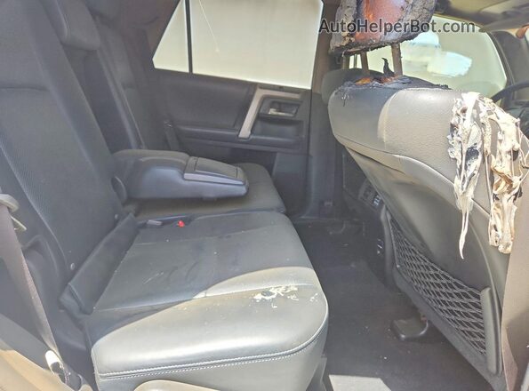 JTEBU5JR2K5654877 2019 TOYOTA 4RUNNER Белый Вид задней части салона