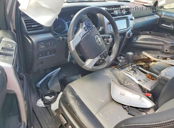 JTEBU5JR3J5610143 2018 TOYOTA 4RUNNER Silver წინა პანელის ხედი