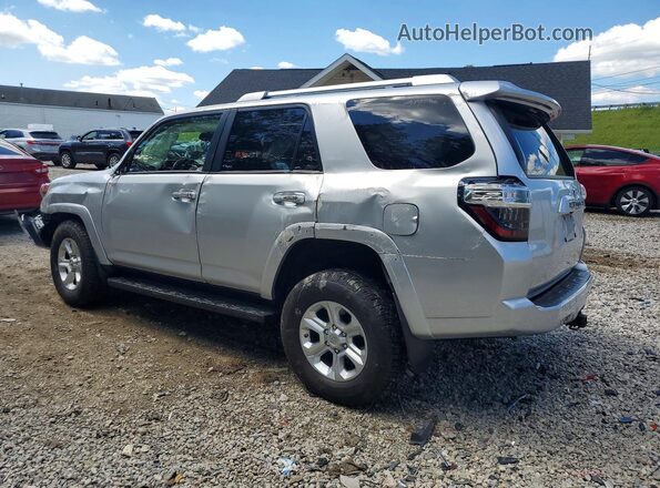 JTEBU5JR3J5610143 2018 TOYOTA 4RUNNER Silver უკანა მარცხენა