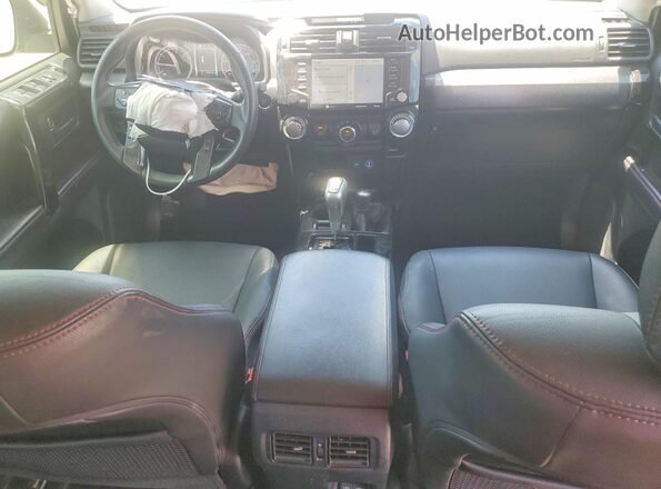 JTEBU5JR3L5805629 2020 TOYOTA 4RUNNER White Widok deski rozdzielczej