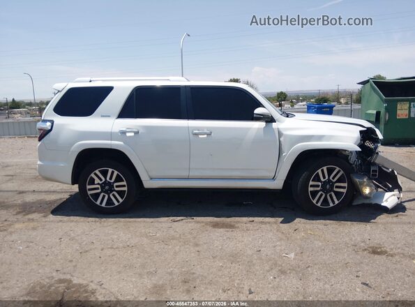 JTEBU5JR4J5540118 2018 TOYOTA 4RUNNER Белый Панорамный вид салона 360°