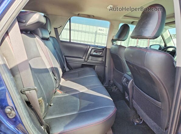 JTEBU5JR4L5822357 2020 TOYOTA 4RUNNER Синий Вид задней части салона