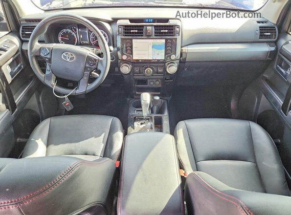 JTEBU5JR4L5822357 2020 TOYOTA 4RUNNER Синий Вид панели приборов