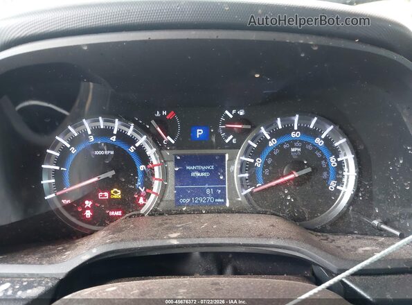 JTEBU5JR5H5452902 2017 TOYOTA 4RUNNER White Vista de los asientos traseros
