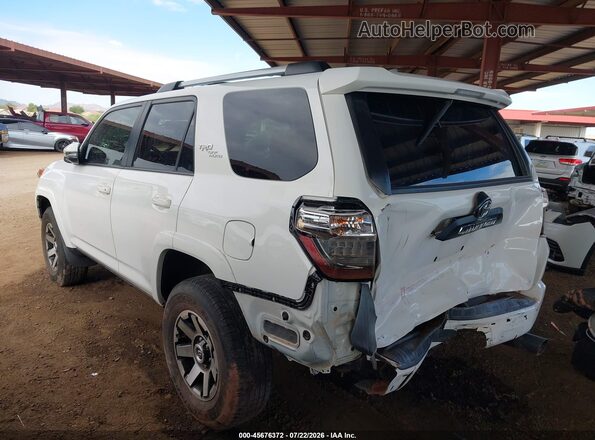 JTEBU5JR5H5452902 2017 TOYOTA 4RUNNER White Trasero izquierdo