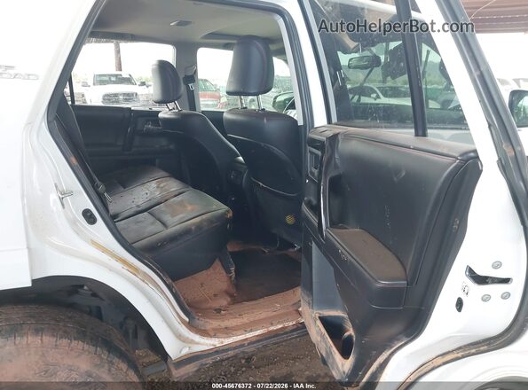 JTEBU5JR5H5452902 2017 TOYOTA 4RUNNER White Vista de la etiqueta del VIN