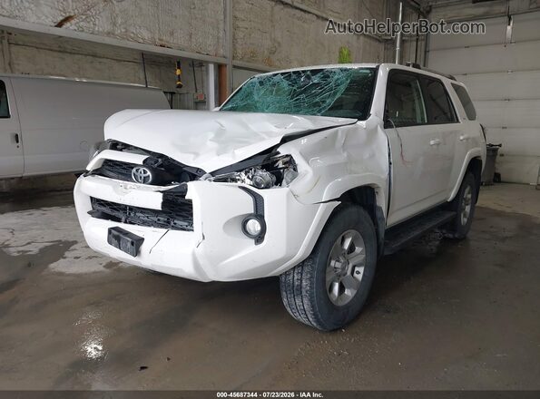 JTEBU5JR5K5680132 2019 TOYOTA 4RUNNER White Przód lewy