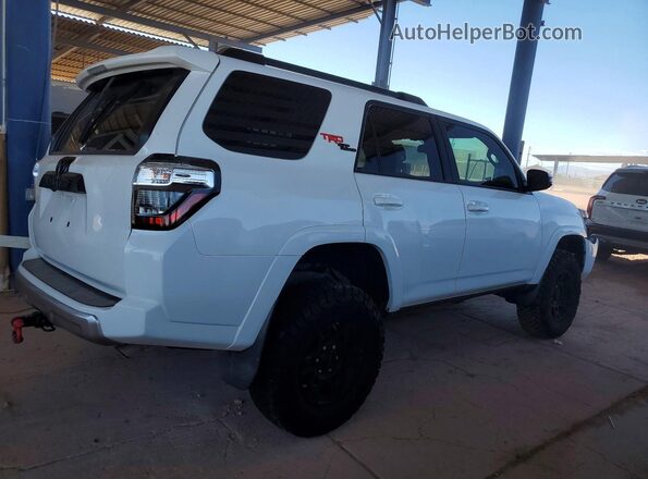 JTEBU5JR5L5739195 2020 TOYOTA 4RUNNER Белый Задняя правая четверть