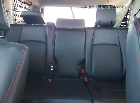 JTEBU5JR5L5739195 2020 TOYOTA 4RUNNER Белый Вид задних сидений