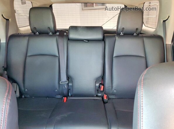 JTEBU5JR6K5688885 2019 TOYOTA 4RUNNER White Widok tylnych siedzeń