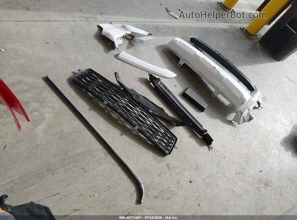JTEBU5JR7J5584064 2018 TOYOTA 4RUNNER White Widok zestawu wskaźników