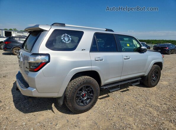 JTEBU5JR7L5762719 2020 TOYOTA 4 Silver Trasero derecho