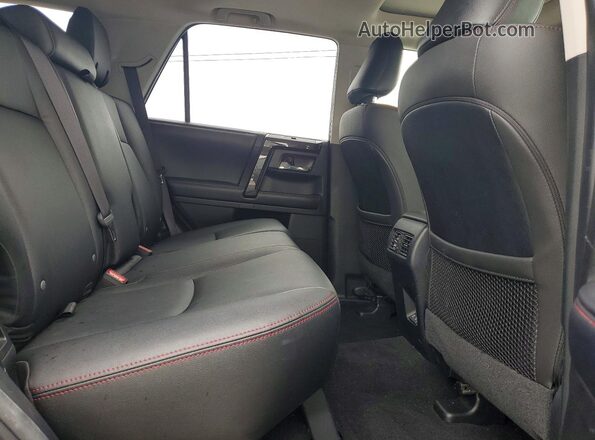 JTEBU5JR8L5739207 2020 TOYOTA 4RUNNER Gray Widok wnętrza z tyłu