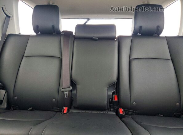 JTEBU5JR8L5739207 2020 TOYOTA 4RUNNER Gray Widok tylnych siedzeń