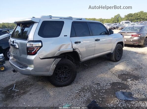 JTEBU5JR9G5394825 2016 TOYOTA 4RUNNER Silver Tył prawy