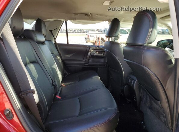 JTEBU5JR9J5555844 2018 TOYOTA 4RUNNER Бордовый Вид задней части салона