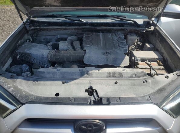 JTEBU5JR9L5803710 2020 TOYOTA 4RUNNER Silver Շարժիչի բաժամունքի տեսք