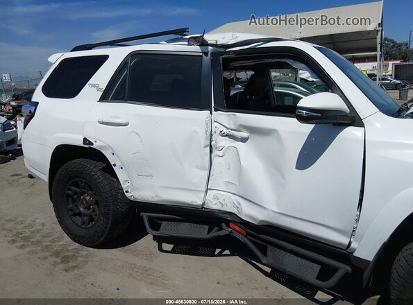 JTEBU5JRXK5611601 2019 TOYOTA 4RUNNER Белый Вид спереди