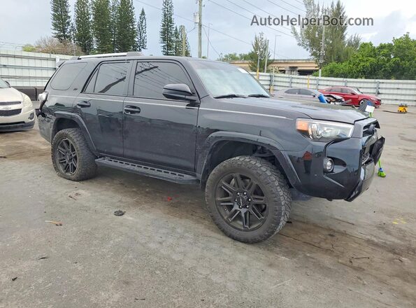 JTEEU5JR0R5306891 2024 TOYOTA 4RUNNER Black Delantero derecho