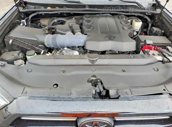 JTEEU5JR0R5306891 2024 TOYOTA 4RUNNER Black Vista del compartimento del motor