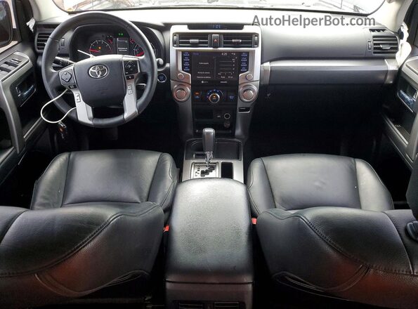 JTEEU5JR0R5306891 2024 TOYOTA 4RUNNER Black Vista del salpicadero