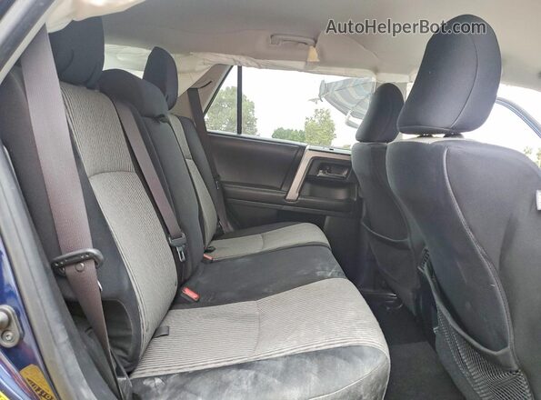JTEEU5JR2R5307279 2024 TOYOTA 4RUNNER Blue Widok tylnych siedzeń
