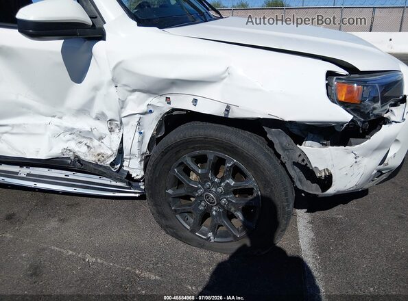 JTEEU5JR5M5243618 2021 TOYOTA 4RUNNER White Widok z przodu