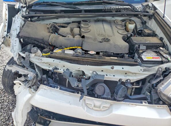 JTEEU5JR7M5243958 2021 TOYOTA 4RUNNER White Вид підкапотного простору