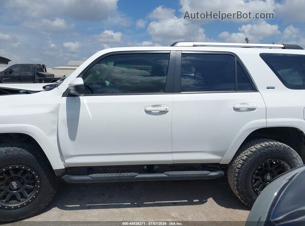 JTEEU5JR8P5282773 2023 TOYOTA 4RUNNER White 