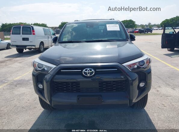 JTEEU5JR8R5312891 2024 TOYOTA 4RUNNER Gray Դիմացի տեսք