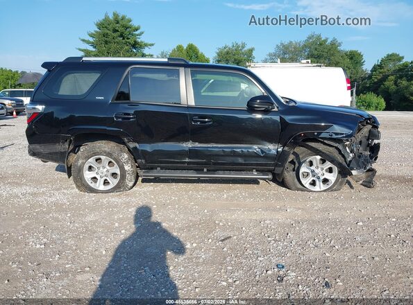 JTEEU5JR9R5307120 2024 TOYOTA 4RUNNER Black Սալոնի հետևի տեսք