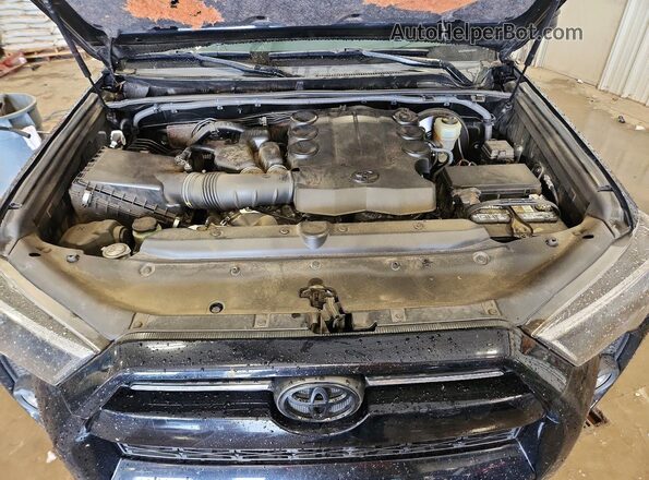 JTEEU5JRXM5229956 2021 TOYOTA 4RUNNER Black ძრავის განყოფილების ხედი