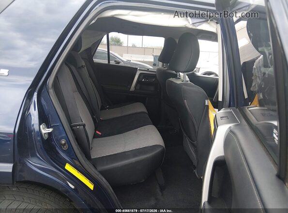 JTEEU5JRXP5294262 2023 TOYOTA 4RUNNER Blue VIN կոդի պիտակի տեսք