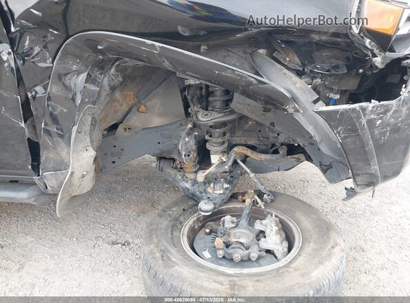 JTEFU5JR4R5315128 2024 TOYOTA 4RUNNER Black Front view