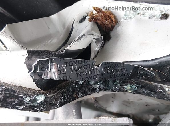 JTEJU5JR6M5915751 2021 TOYOTA 4RUNNER White Vista del compartimento del motor
