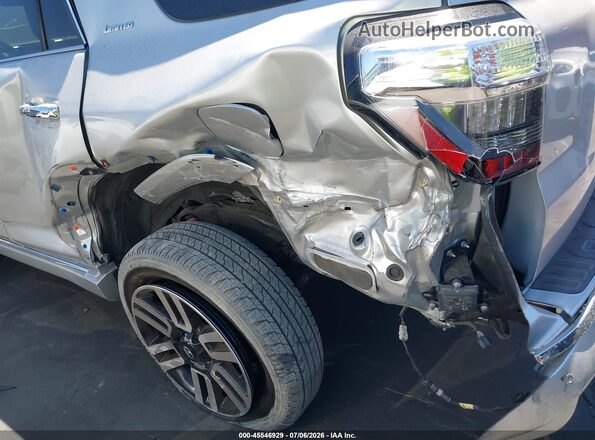 JTEKU5JR2P6115354 2023 TOYOTA 4RUNNER Silver Вид спереду