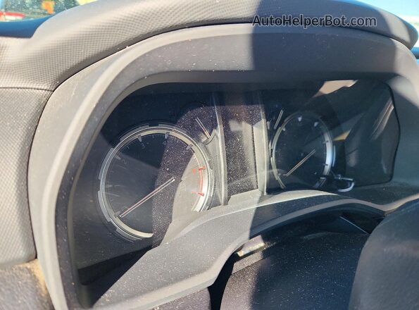 JTEKU5JR8M5865844 2021 TOYOTA 4RUNNER White Սարքավորումների վահանակի տեսք