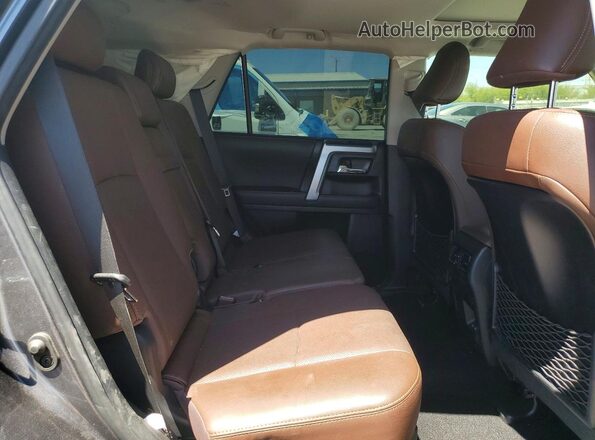 JTEKU5JR8P6104486 2023 TOYOTA 4RUNNER Charcoal Vista de los asientos traseros