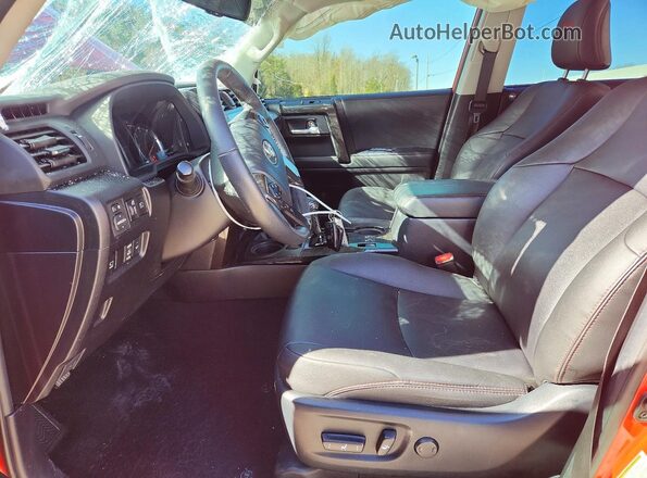 JTELU5JR4P6152278 2023 TOYOTA 4RUNNER Orange Vista interior delantera