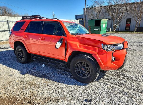JTELU5JR4P6152278 2023 TOYOTA 4RUNNER Orange Delantero derecho