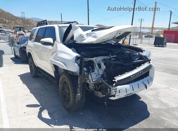 JTELU5JR5P6167694 2023 TOYOTA 4RUNNER White Vista frontal