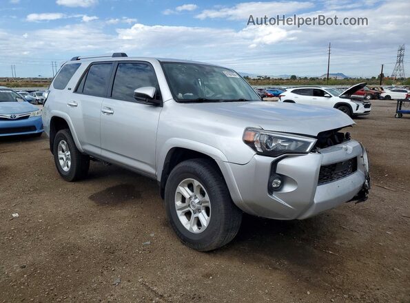 JTEMU5JR1P6143056 2023 TOYOTA 4RUNNER Silver Передня права чверть