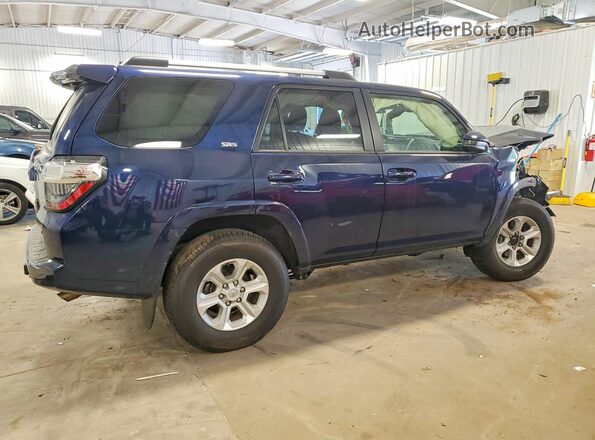JTEMU5JR1R6286334 2024 TOYOTA 4RUNNER Blue Հետևի աջ