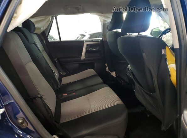 JTEMU5JR1R6286334 2024 TOYOTA 4RUNNER Blue Սալոնի հետևի տեսք
