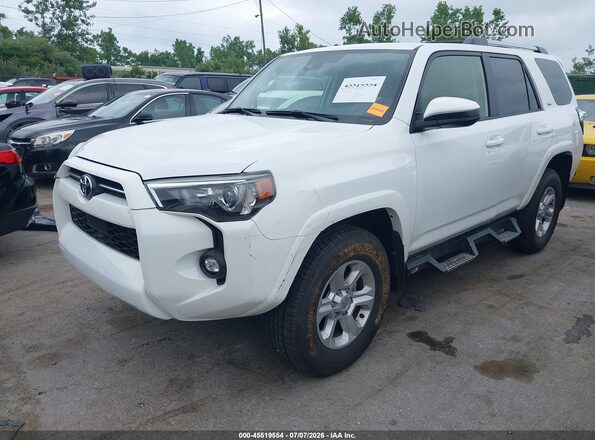 JTEMU5JR4R6293178 2024 TOYOTA 4RUNNER White Front left