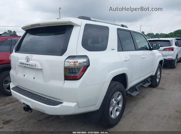 JTEMU5JR4R6293178 2024 TOYOTA 4RUNNER White Rear right